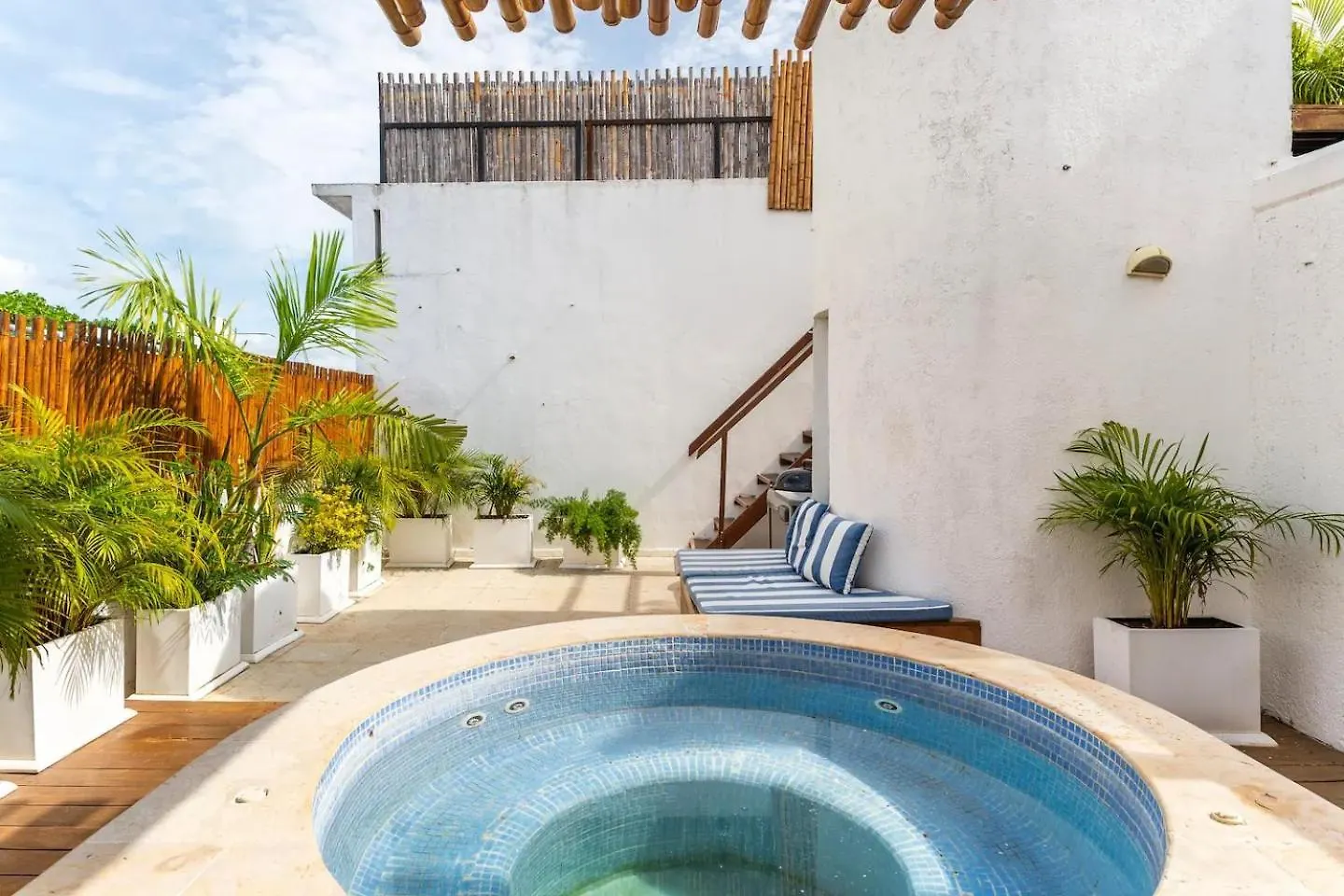アパート 2 Story Ph 3B Heated Jacuzzi Close Beach Street 6 プレヤデルカーメン