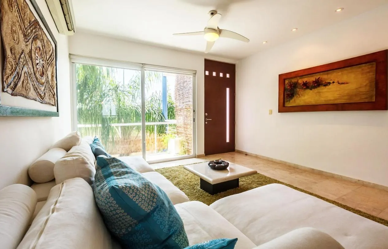 Canoeing Penthouse 3B At Downtown Playa Del Carmen